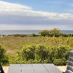 2 Bedroom Stunning In *