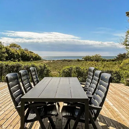 2 Bedroom Stunning In *